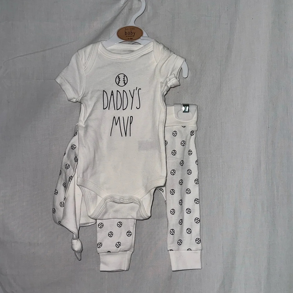 NWT Rae Dunn baby "Daddy's MVP" baseball onesie pants & hat set size 0-3 months